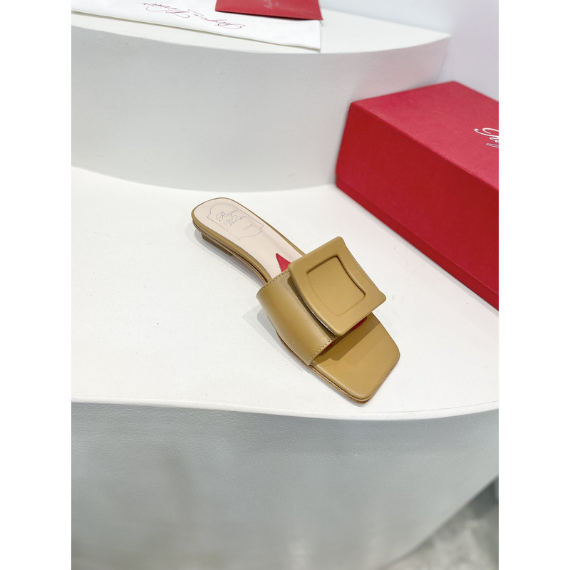 roger u1u1er covered buckle leather mules dark beige