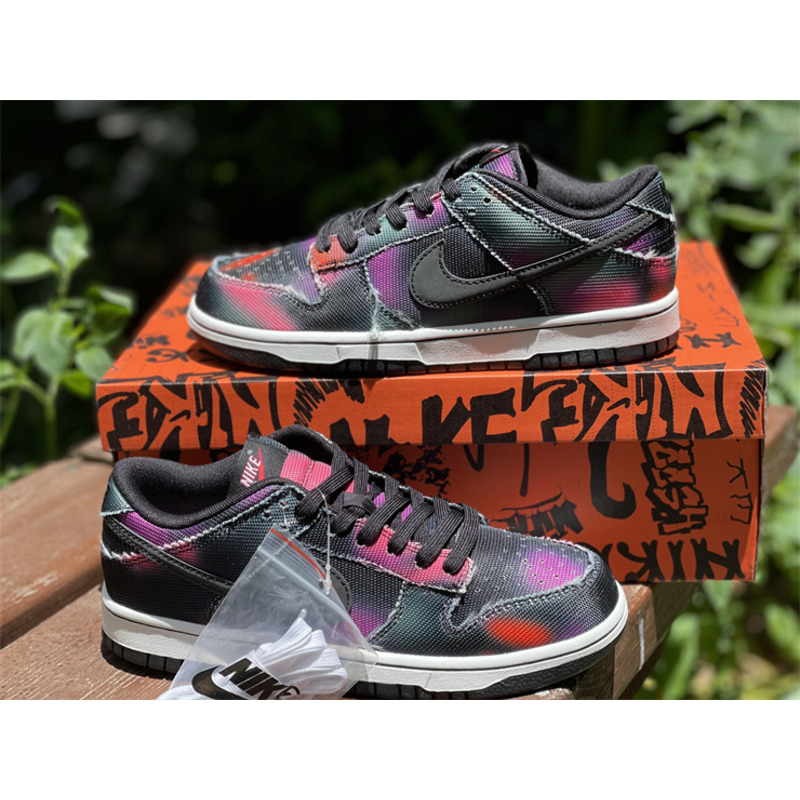 Nike Dunk Low “Graffiti”  DM0108-002