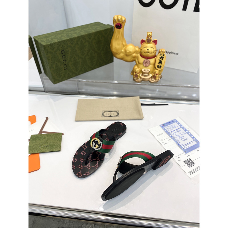 G*u*i thong web sandal