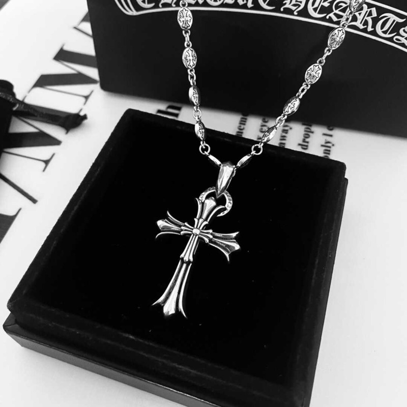 Ch*0me heart cross necklace
