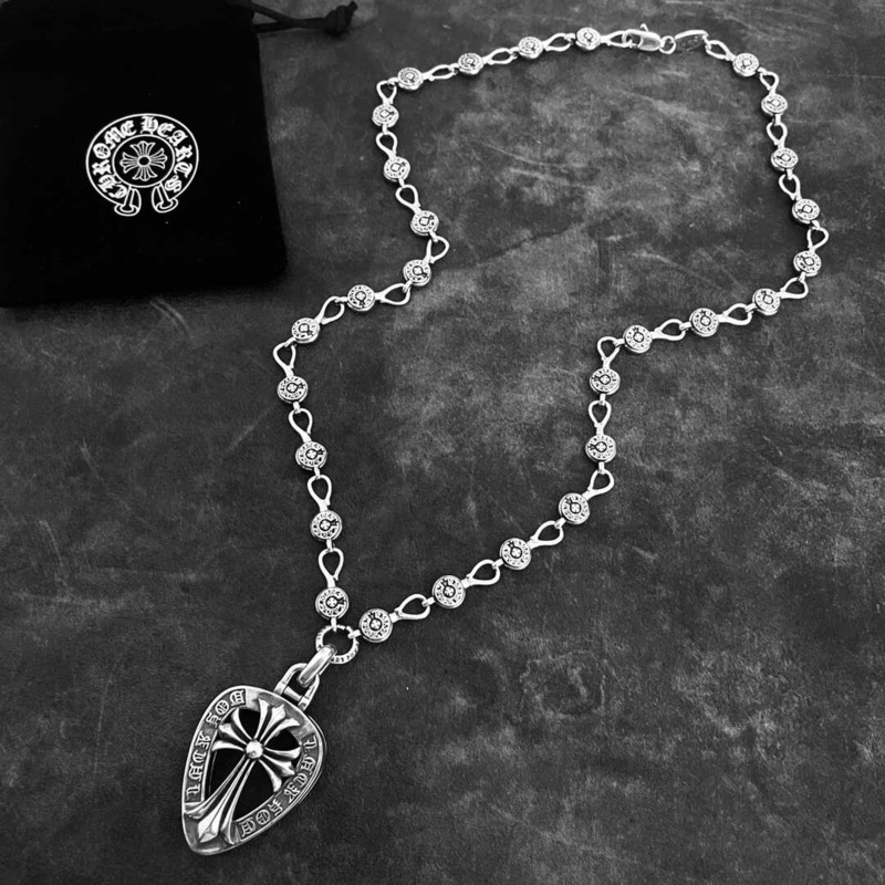 Ch*0me He**ts sterling silver necklace