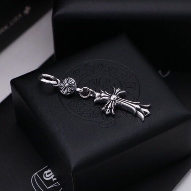 Ch*0me heart cross necklace